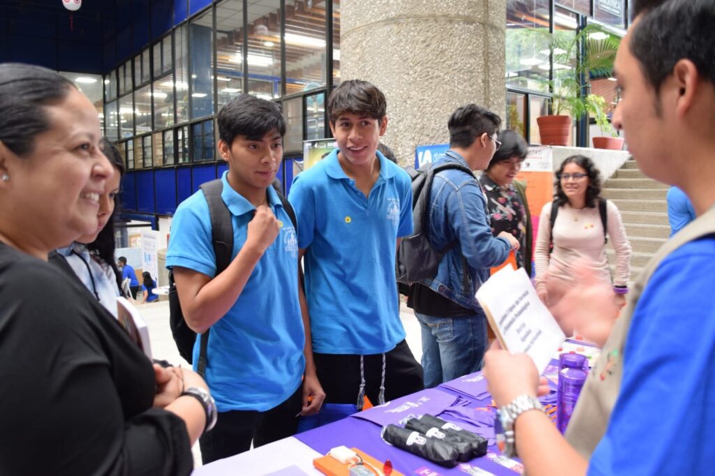 El IMC Participa Activamente en la 2da Feria de la Salud Pública