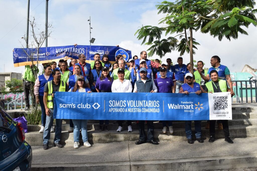 Ayuntamiento de Cuernavaca y Fundación Walmart México Voluntarios apoyando a su comunidad