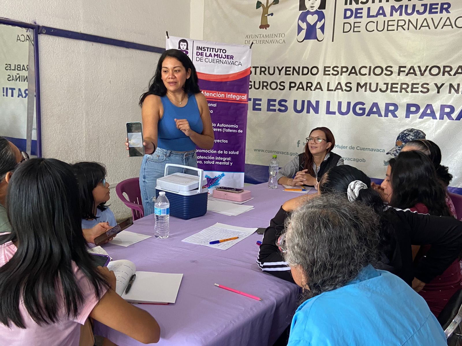 Taller de Diseño de Logotipos, Marcas y Etiquetas - Instituto de la Mujer de Cuernavaca