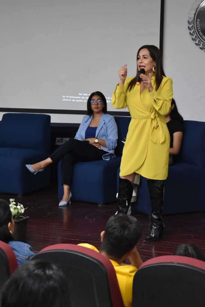 Foro sobre Violencia Digital en la FDyCS - UAEM - Instituto de la Mujer de Cuernavaca