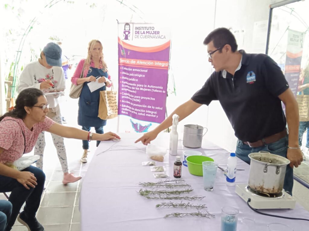 Taller de Velas Aromáticas Repelentes para Mosquitos - Instituto de la Mujer de Cuernavaca