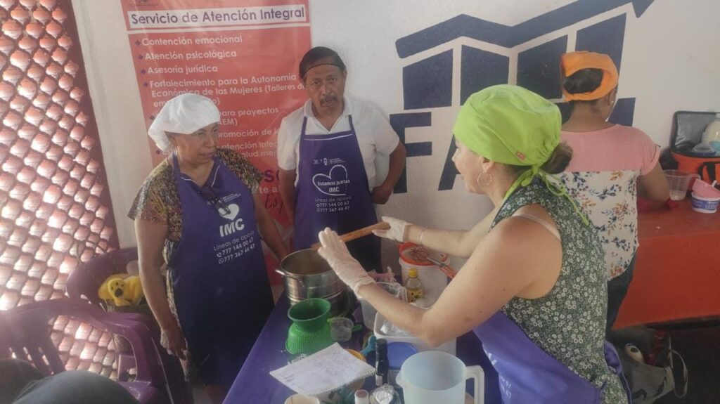 Emprendimiento: Elaboraron Rompope y Torrejas - Instituto de la Mujer de Cuernavaca