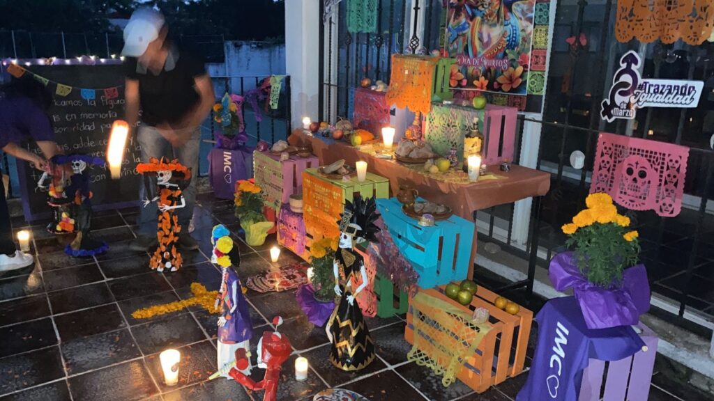 Exposición de Ofrendas en el Parque Tlaltenango - Instituto de la Mujer de Cuernavaca