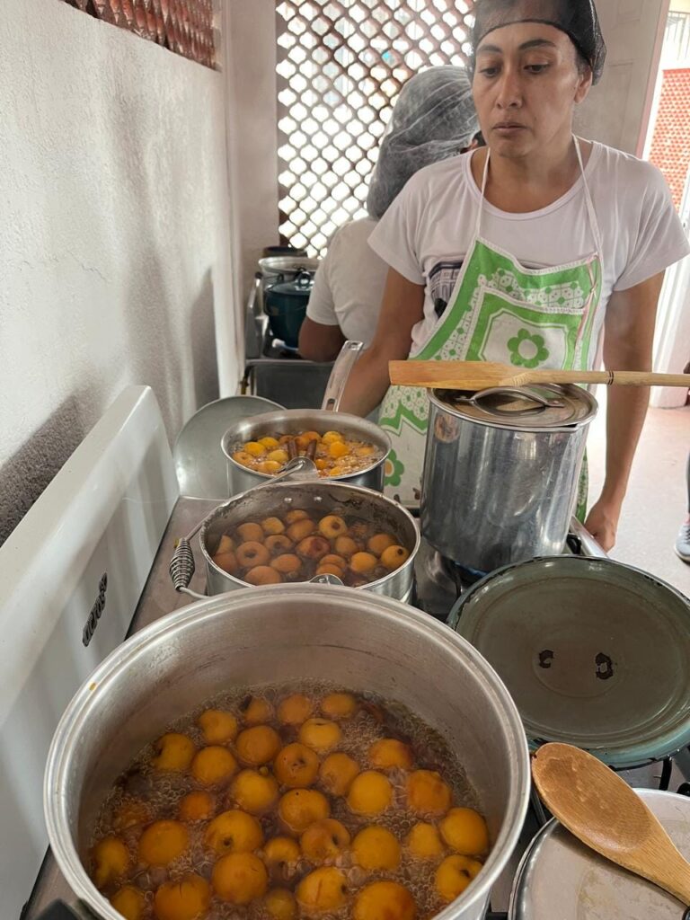 Emprendimiento Femenino: Talleres Sabatinos de Gastronomía del IMC