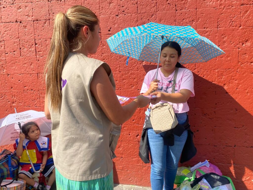 Módulo itinerante para emprendedoras - Instituto de la Mujer de Cuernavaca