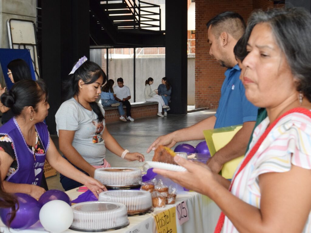 Cooperativa Violeta en la UAEM - Instituto de la Mujer de Cuernavaca