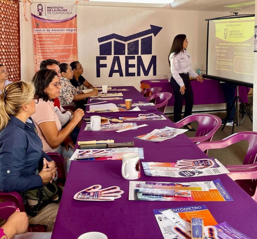 Autoridades delegacionales y el IMC en reunión