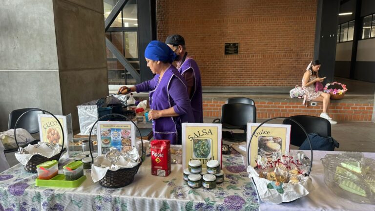 IMC participa en la Cooperativa Violeta en la UAEM.