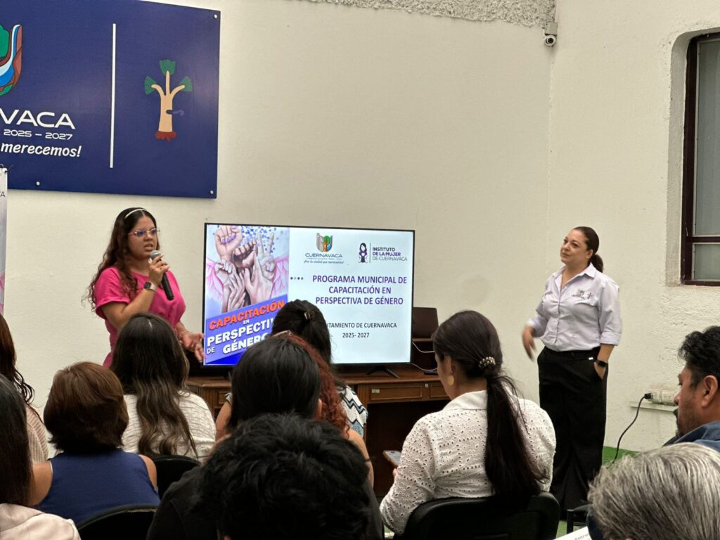 Capacitación en perspectiva de género al personal del Ayuntamiento de Cuernavaca, dirigida al área de Secretaría de Administración e impartida por el IMC.