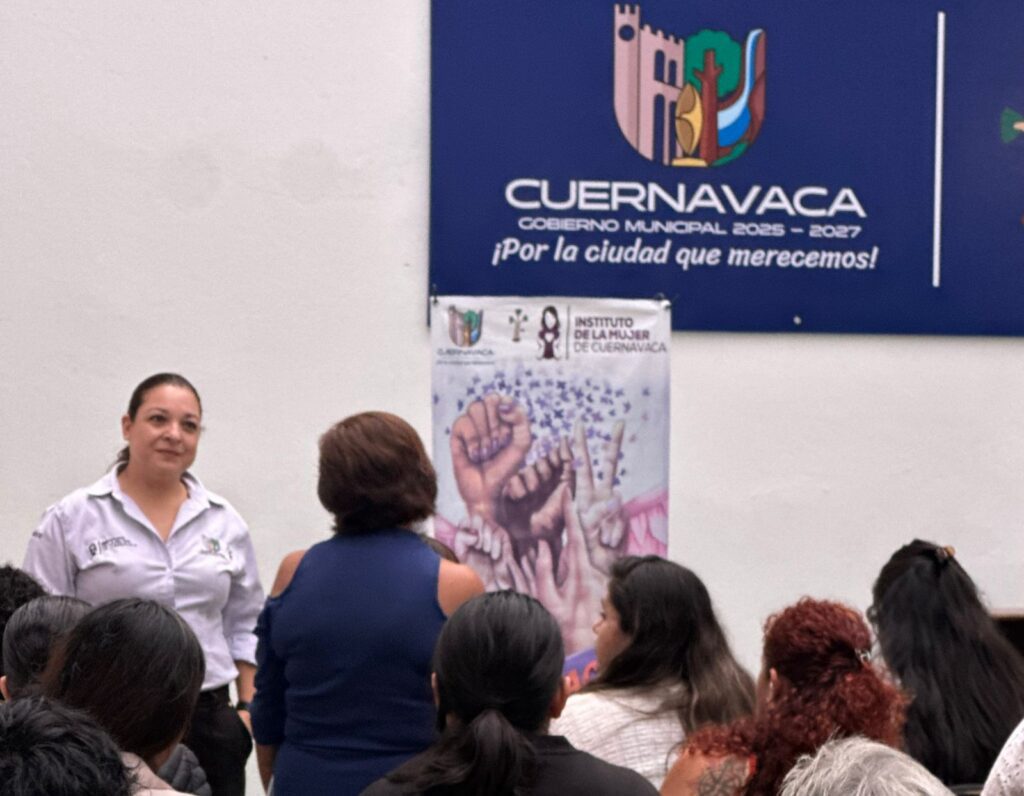 Capacitación en perspectiva de género al personal del Ayuntamiento de Cuernavaca, dirigida al área de Secretaría de Administración e impartida por el IMC.