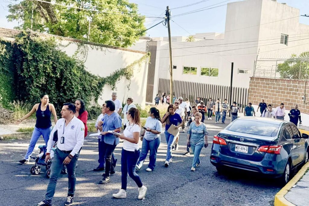 Instalación de los nuevos Puntos Violeta en Las Palmas, con la participación del IMC, autoridades municipales y la comunidad, para brindar apoyo y protección integral a mujeres, adolescentes y niñas.