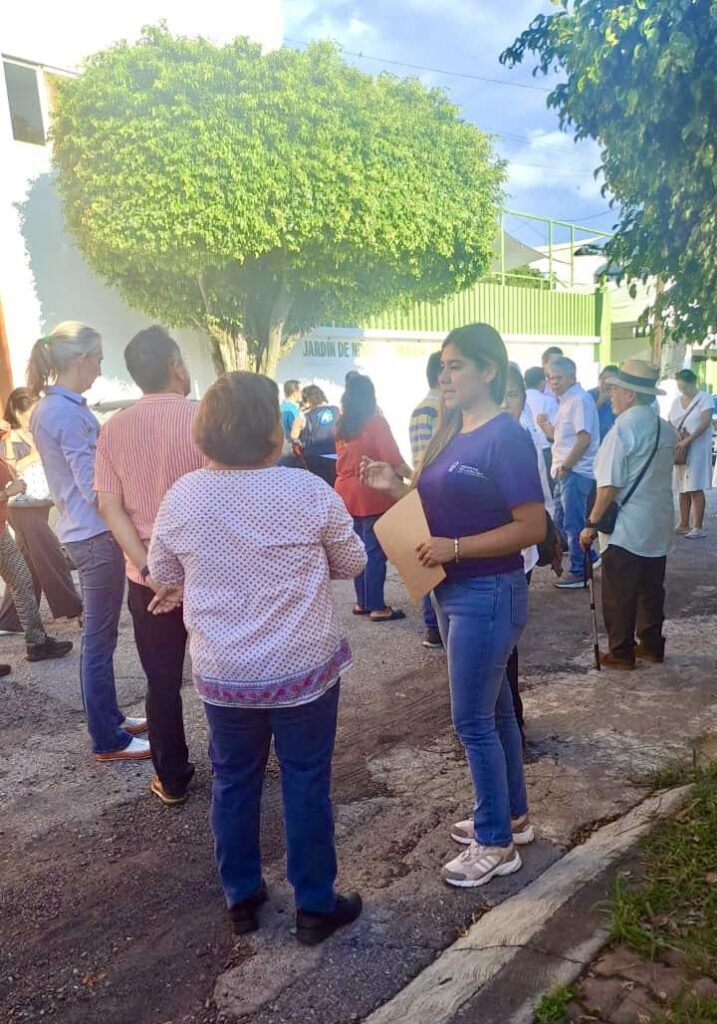 Instalación de los nuevos Puntos Violeta en Las Palmas, con la participación del IMC, autoridades municipales y la comunidad, para brindar apoyo y protección integral a mujeres, adolescentes y niñas.