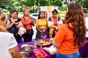 El IMC promueve la autonomía económica de las mujeres con talleres del programa FAEM, impulsando el aprendizaje, el emprendimiento y la independencia económica.