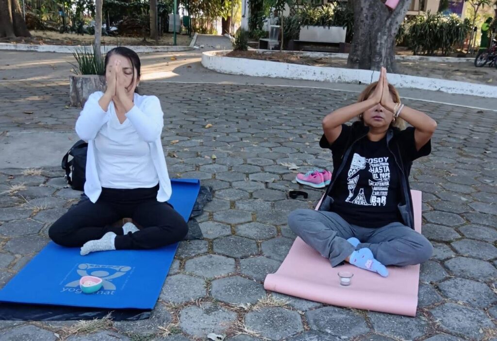 Clase Especial de Yoga: Meditación de Apertura - Instituto de la Mujer de Cuernavaca (IMC)
