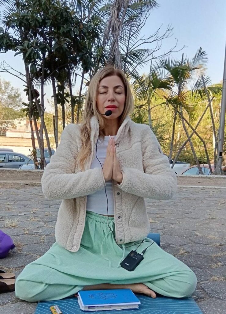 Clase Especial de Yoga: Meditación de Apertura - Instituto de la Mujer de Cuernavaca (IMC)