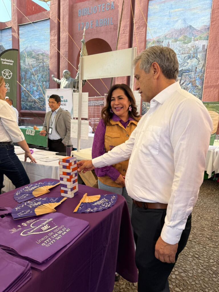 Participación del IMC en la Feria Nacional del Empleo 2026 brindando orientación y servicios a mujeres en Cuernavaca.