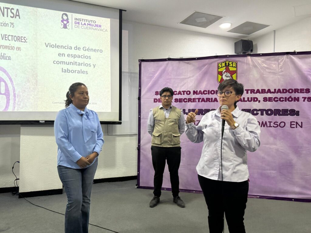 Capacitación del IMC sobre violencia de género y derechos de las mujeres en evento realizado en la ULA Cuernavaca.