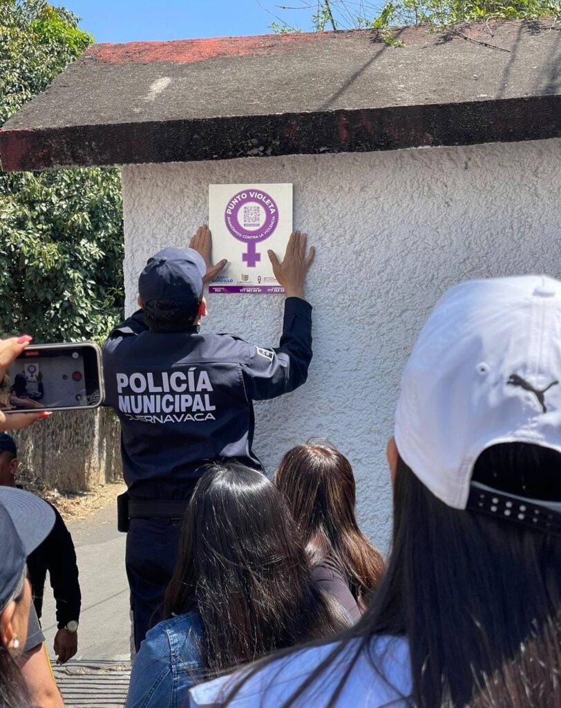 Marcha exploratoria de seguridad con perspectiva de género en la UAEM e instalación de Puntos Violeta en Cuernavaca.
