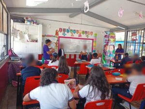 Talleres del IMC sobre emociones y autoestima en niñas y niños en escuela primaria de Cuernavaca.