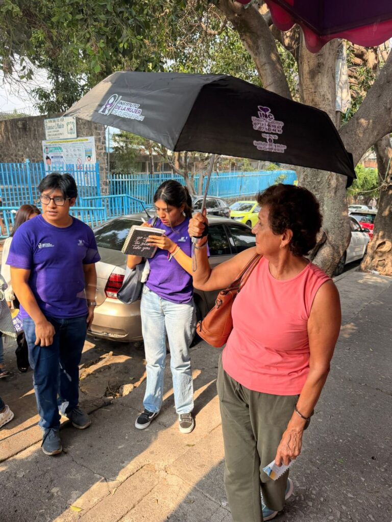 Marcha exploratoria del IMC en la colonia Del Empleado como parte de la estrategia MUCPAZ en Cuernavaca