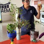 Participantes del taller de huertos urbanos aprenden técnicas de cultivo y reutilización de materiales para crear espacios sustentables en sus hogares.