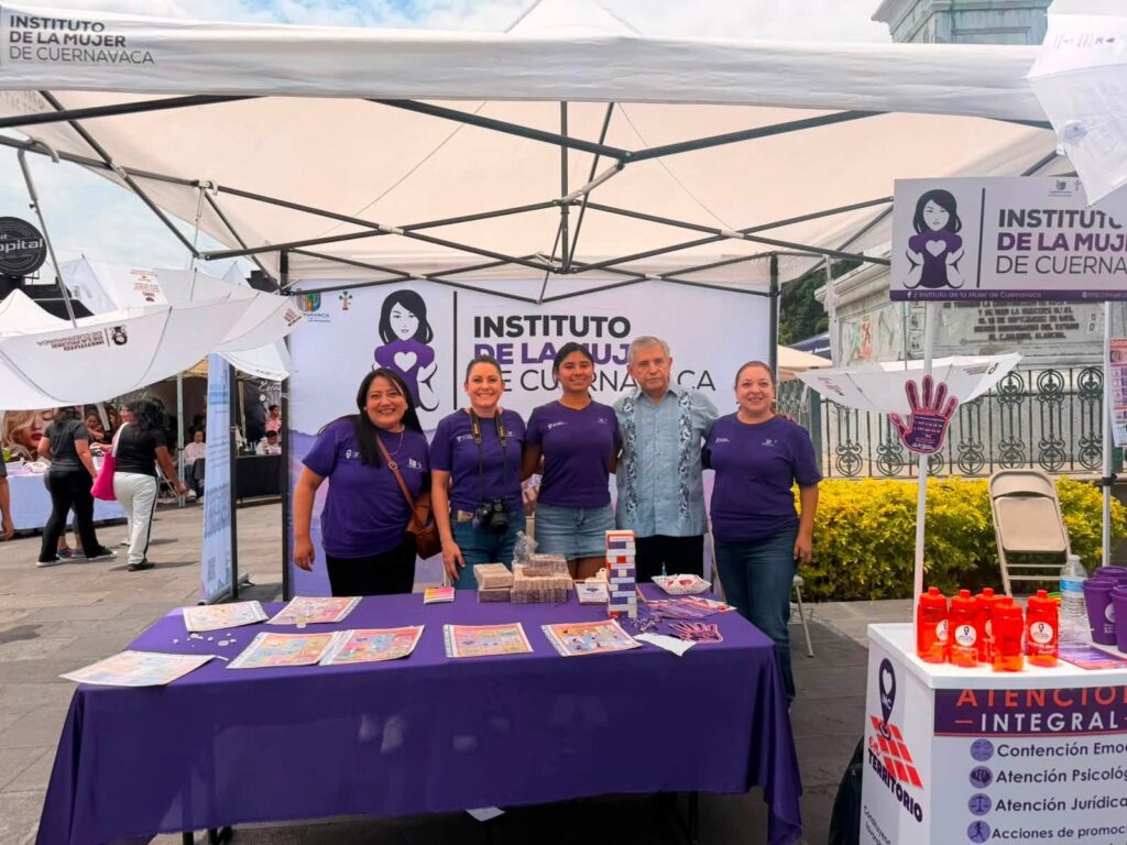 El Instituto de la Mujer de Cuernavaca participa en el Festival de la Juventud con actividades lúdicas e informativas sobre prevención de las violencias, derechos y servicios de atención. Durante el evento, el presidente municipal José Luis Urióstegui Salgado visitó el stand del IMC.