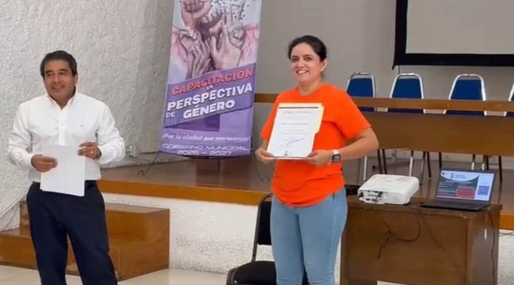 Personal de la SICT Morelos participa en la plática “Hostigamiento y acoso sexual laboral”, impartida por el IMC.
