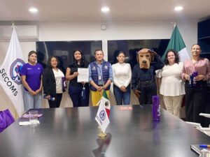 Representantes del IMC, SECOMS y el Frente Consultivo de Abogados del Estado de Morelos durante el encuentro de colaboración y entrega del Acta MUCPAZ