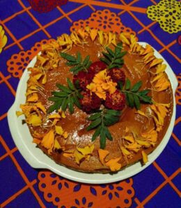 Participantes del FAEM aprenden a elaborar flan de cempasúchil - IMC